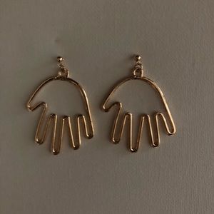 3/&25 Talk to my hands earrings